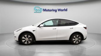 Tesla Model Y LONG RANGE AWD