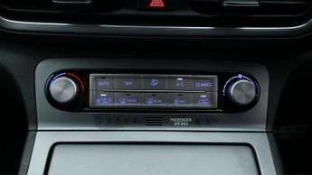 Hyundai KONA PREMIUM