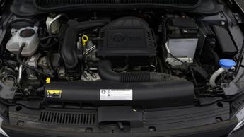 Volkswagen Polo SE TSI DSG