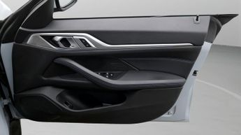 BMW i4 EDRIVE40 M SPORT