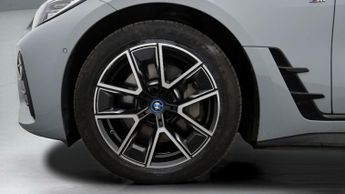 BMW i4 EDRIVE40 M SPORT