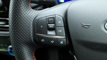 Ford Kuga ST-LINE EDITION