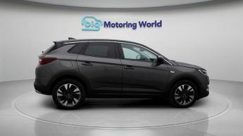 Vauxhall Grandland X SRI NAV