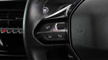 Peugeot E-208 GT PREMIUM