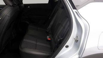 Renault Captur E-TECH ENGINEERED