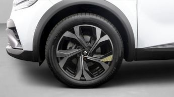 Renault Captur E-TECH ENGINEERED