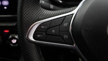 Renault Captur E-TECH ENGINEERED