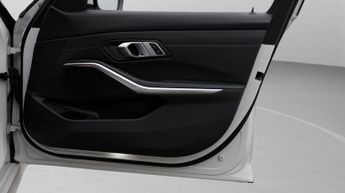 BMW 3 Series 320I M SPORT