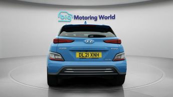 Hyundai KONA PREMIUM