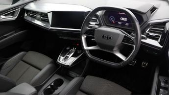Audi Q4 e-tron S LINE