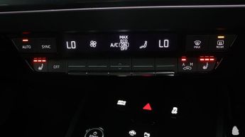 Audi Q4 e-tron S LINE