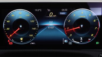 Mercedes-Benz CLA CLA 200 AMG LINE