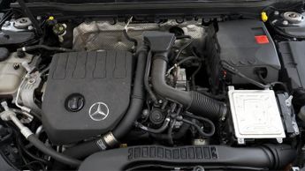 Mercedes-Benz CLA CLA 200 AMG LINE
