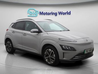 Hyundai KONA PREMIUM