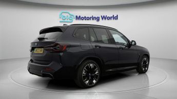 BMW iX3 M SPORT PRO