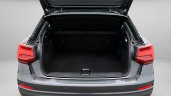 Audi Q2 TDI S LINE