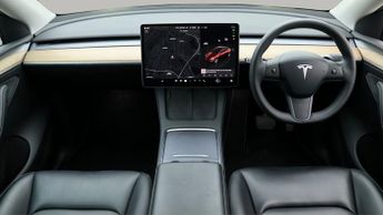Tesla Model Y LONG RANGE AWD