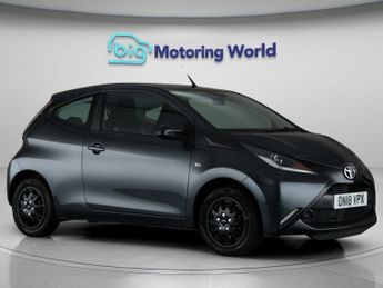 Toyota AYGO VVT-I X-PLAY