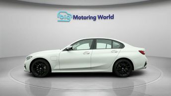 BMW 3 Series 330E SPORT PRO