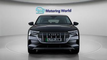 Audi e-tron QUATTRO SPORT