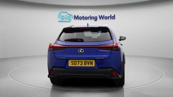 Lexus UX 250H F SPORT DESIGN