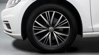 Volkswagen Golf SE TDI BLUEMOTION TECHNOLOGY DSG