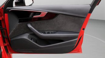 Audi A4 Avant AVANT TDI S LINE BLACK EDITION