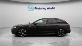 Audi A4 Avant AVANT TFSI S LINE BLACK EDITION