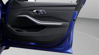 BMW 3 Series 330E M SPORT