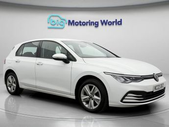 Volkswagen Golf LIFE TSI