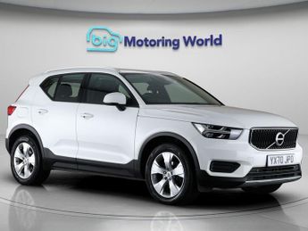 Volvo XC40 T3 MOMENTUM
