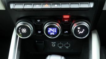 Renault Clio TECHNO E-TECH