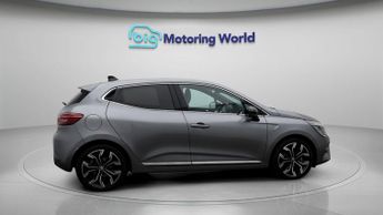 Renault Clio TECHNO E-TECH