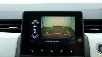 Renault Clio TECHNO E-TECH