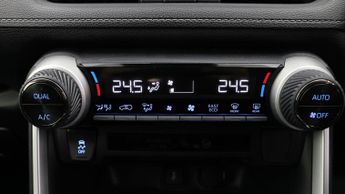 Toyota RAV4 VVT-I ICON