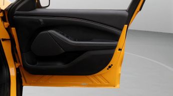 Ford Mustang Mach-E BASE