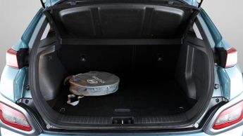 Hyundai KONA PREMIUM