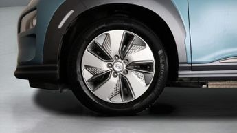 Hyundai KONA PREMIUM