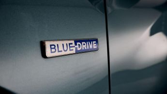 Hyundai KONA PREMIUM