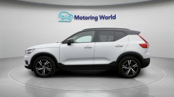 Volvo XC40 T3 R-DESIGN