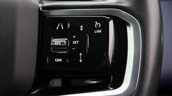 Land Rover Range Rover Velar SE