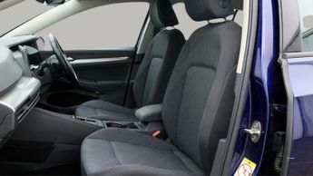 Volkswagen Golf LIFE ETSI DSG