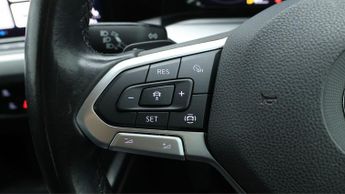 Volkswagen Golf LIFE ETSI DSG