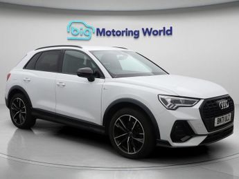Audi Q3 TFSI S LINE BLACK EDITION