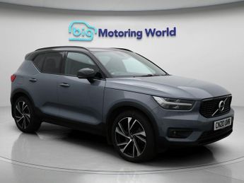 Volvo XC40 T4 R-DESIGN PRO AWD