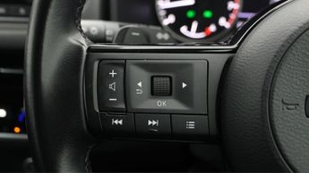 Nissan Qashqai DIG-T ACENTA PREMIUM DCT