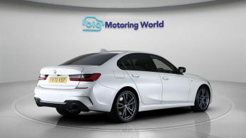 BMW 3 Series 330E M SPORT