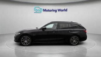 BMW 3 Series 330E XDRIVE SPORT PRO