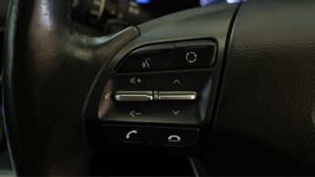 Hyundai KONA PREMIUM SE