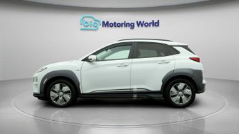 Hyundai KONA PREMIUM SE